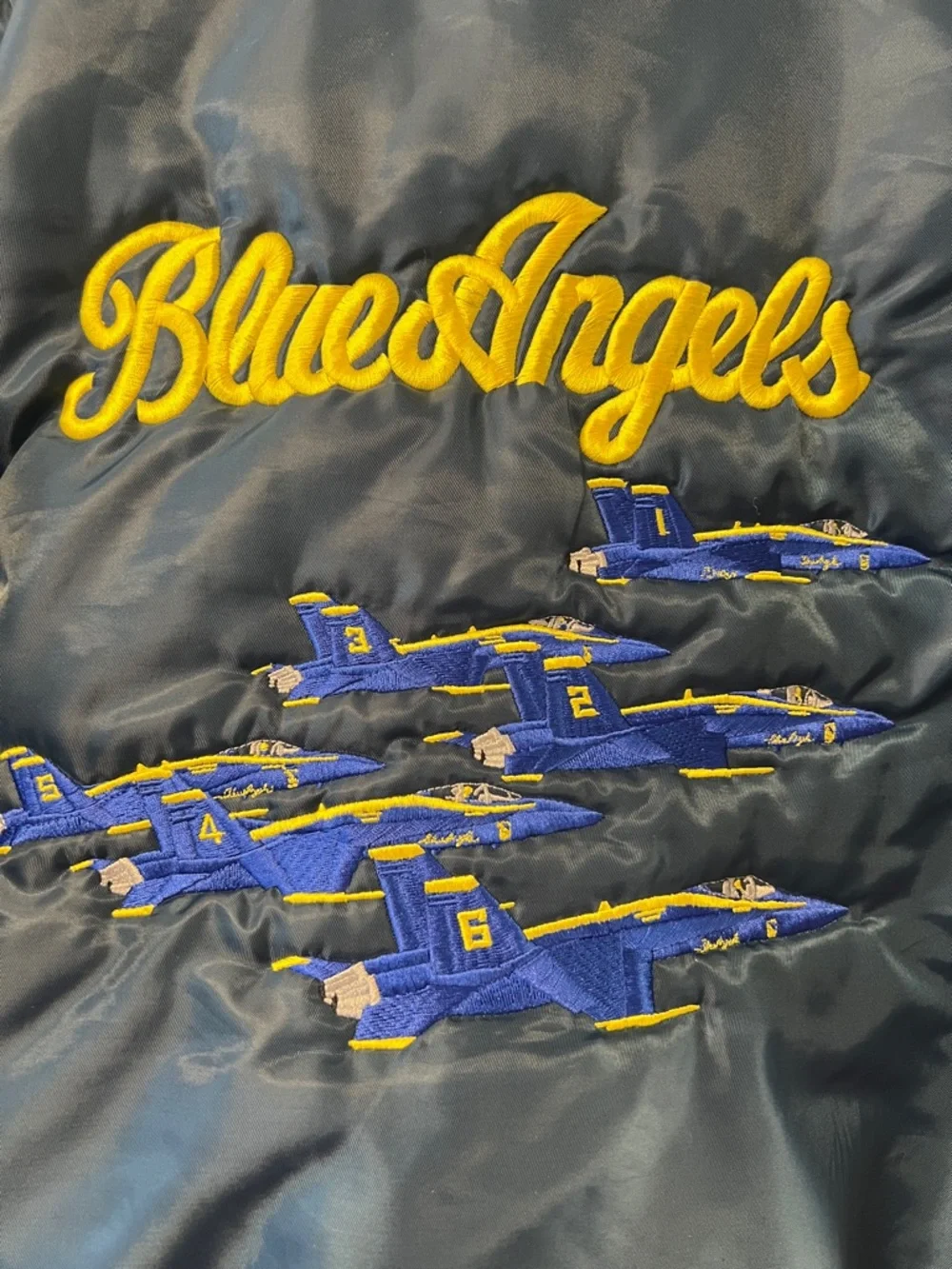 Vintage US Navy 🛩️ Blue Angels Nylon Bomber Jacket beautifully Embroidered Jets